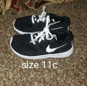 Nike Kaishi Shoe (PS)